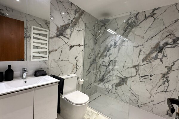 MONACO CARRÉ D'OR 2 PIECES EN USAGE MIXTE AVEC CAVE ET PARKING